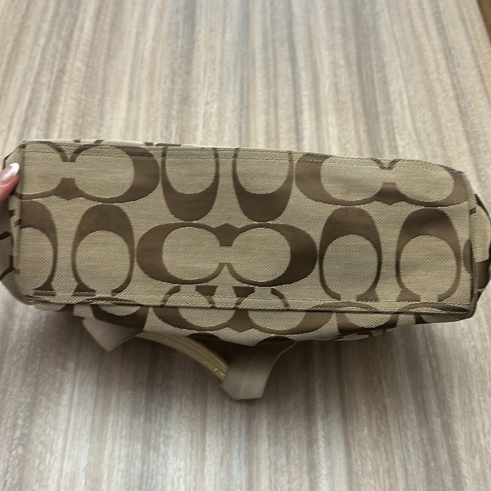 Vintage Coach Daisy Signature Logo Shoulder Bag #F1487 - Picture 8 of 16